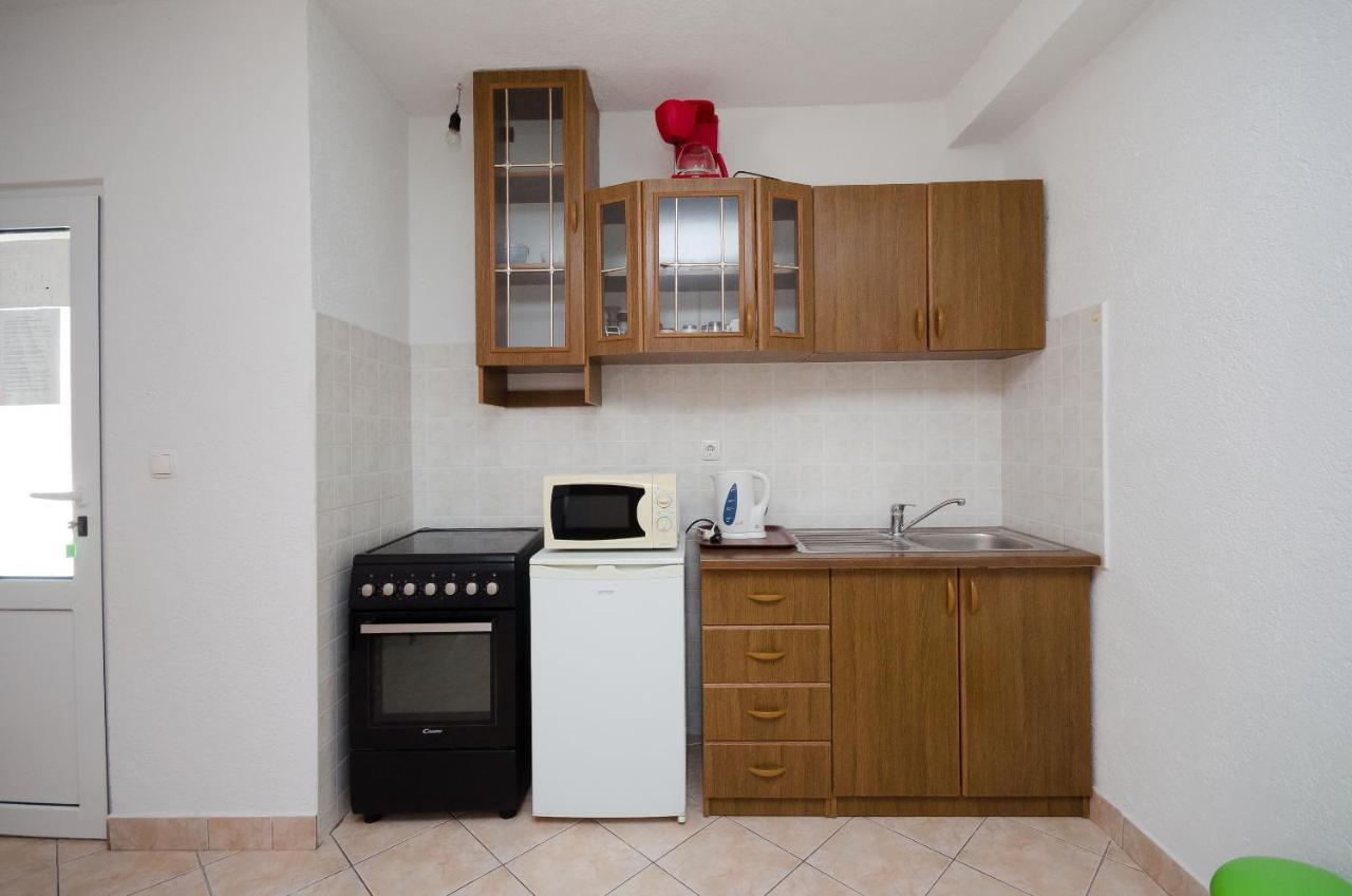 Apartments Elvira Lopar Bagian luar foto