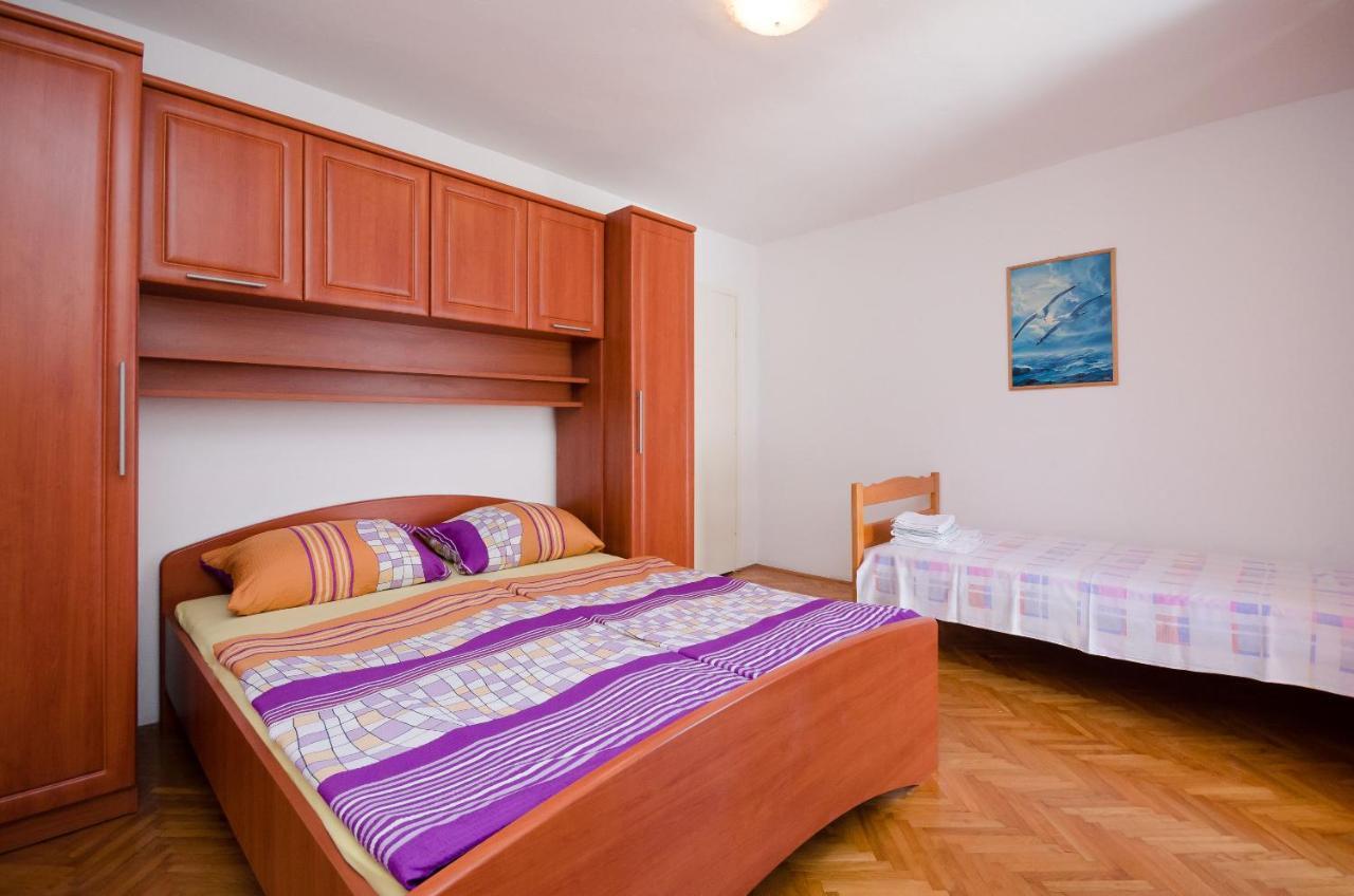 Apartments Elvira Lopar Bagian luar foto